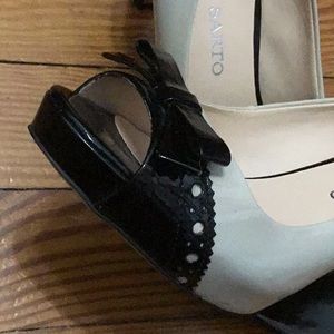 Franco Sarto Tan and Black Open Toe Pumps